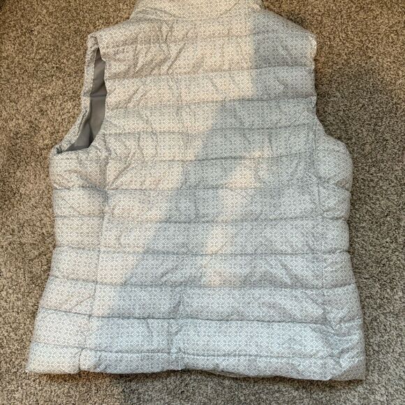 Gap Puffer  Jacket Vest Sleeveless Light Blue & White Womens Medium Full Zip - Picture 8 of 16